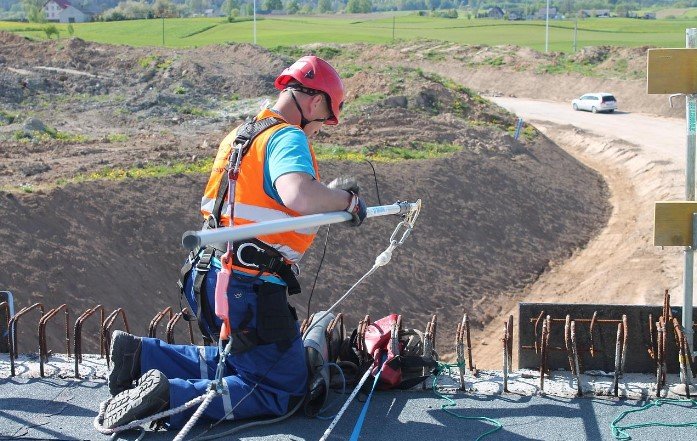 imple Rules to Follow When Working at Height